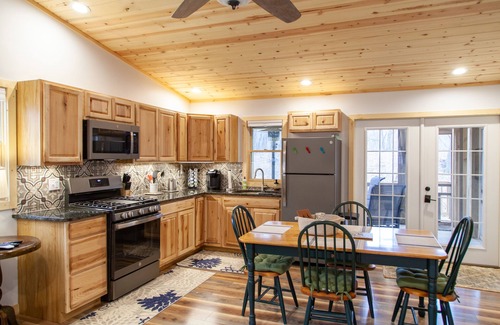 Wardensville Cabin | Mountain Gaze - Family Cabin Getaway
