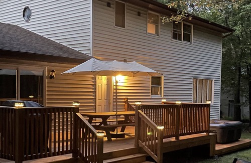 Briar Crest Woods House | Mountain Getaway@Hargita House*Hot Tub*Game Room*Fire Pit*