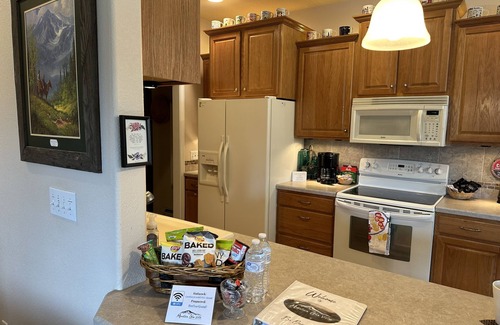 Woodland Park House | Mountain Glen Vista - incredible Pikes Peak view! License # 331228