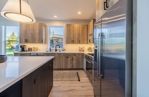 Roslyn Cabin | Mountain Haven in Suncadia: Nature Views, Hot Tub, Fire-Pit