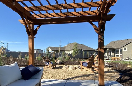 Midway House | Mountain Home Close to Ski Resorts