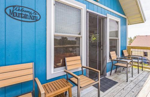 Thomas House | Mountain Koru Near Trails & Town cabin