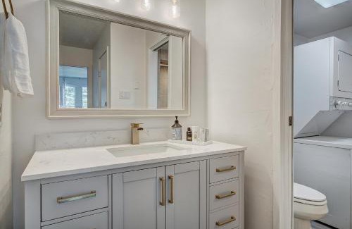 Dillon House | Mountain luxury on Lake Dillon, close to all the best ski resorts in Colorado!