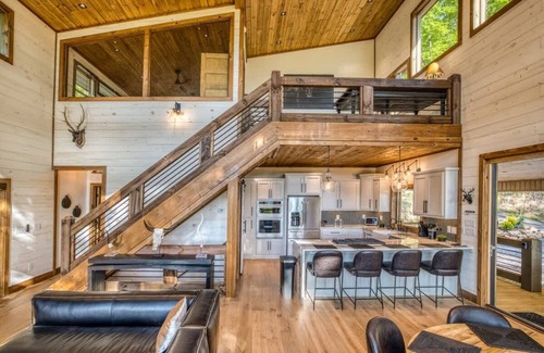 Suches Cabin | Mountain Majesty | Views, Style & Relaxation