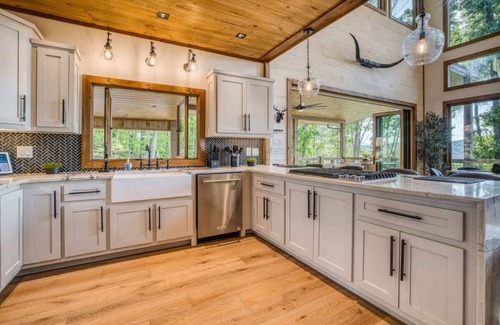 Suches Cabin | Mountain Majesty | Views, Style & Relaxation