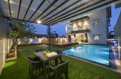 Kurvande Villa | Mountain Majesty Villa by Tropicana Stays