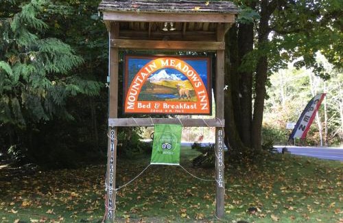 Ashford Hotel | Mountain Meadows Inn & Chalet Suites