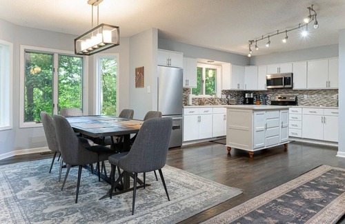 Candler House | Mountain Melody: LUX Ashville Mtn Home | Hot Tub