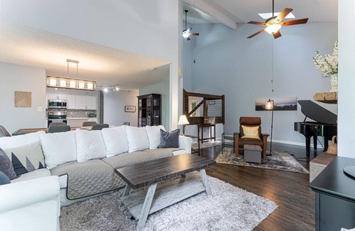 Candler House | Mountain Melody: LUX Ashville Mtn Home | Hot Tub