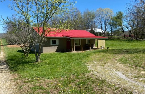 Saint Andrews House | Mountain Point of View Cottage