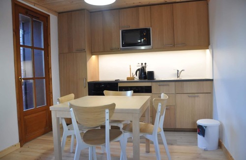 Les Deux Alpes Apartment | Mountain Retreat for 6 Guests