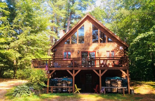 Rumford Point Cabin | Mountain retreat 15 mins from Sunday River kayak,hike,bike,golf, swim,ski