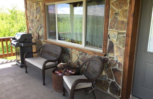 Babb House | Mountain Retreat with Glacier Views – Your Gateway to Montana's Wild Adventures