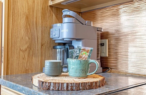 Brevard Ski Chalet | Mountain Retreat with Stunning views, 7 Priv Acres, Sauna, Hot Tub, and Gameroom