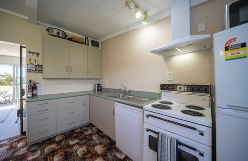 Te Anau House | Mountain Serenity - Te Anau Holiday Home