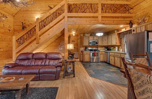 Mineral Bluff Villa | Mountain Therapy Gas fireplace hot tub firepit comfy beds