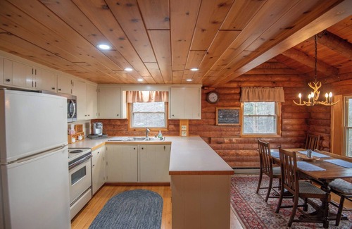 Lansing Cabin | Mountain Top Cabin! Hot tub + Fireplace + Dog Friendly