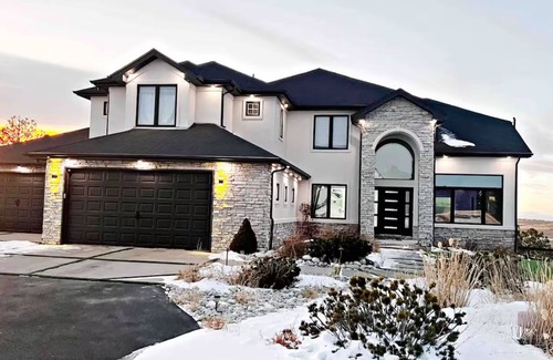 Parker House | Mountain Top Mansion w/Bar, B-ball Court, Hot Tub