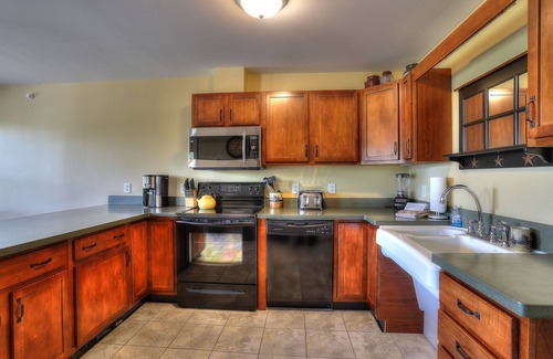 Rangeley Condo | Mountain Brook #133 - One bedroom ski in ski out on Saddleback Mountain