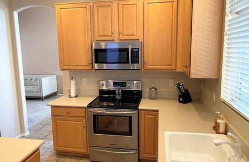 Sabino Mountain House | Mountain View 5BR Home w/Pool & Spa
