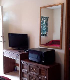 Smithers Hotel | Mountain View Motel