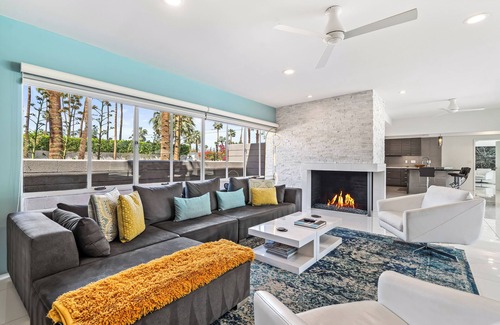 Little Tuscany House | Mountain View Oasis – Designer Oasis with Pickleball, Pool, Bocce Ball, Golf & Views