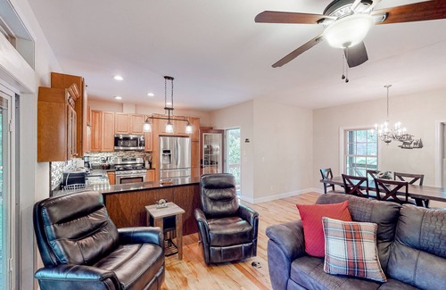 Sylva House | Mountain-view retreat with a wood-burning fireplace, grill, AC, & W/D