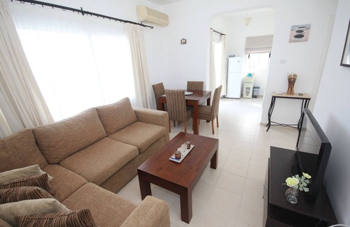 Kyrenia District Apartment | Mountain View Rooftop Apartment