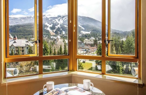 Whistler Cay Heights Apartment | Mountain View Studio in Whistler Village