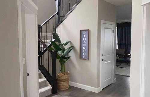 Agassiz House | Mountain View suite
