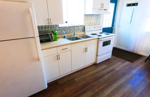 Denver Apartment | Mountain View Suite. Comfortable, private and cozy estate apartment