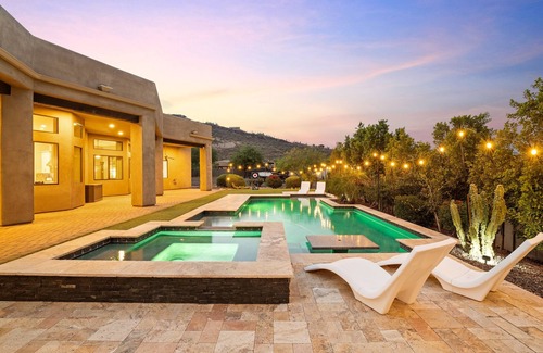 Phoenix House | Mountain Views, 21min to Lake, Hot Tub