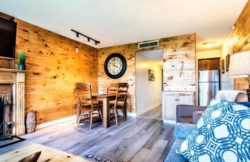 Chalet Village Apartment | Mountain Villa Magnificent Views - 2 Pools, Fireplace & Hot Tub