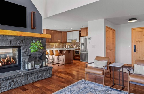 Canmore Apartment | Mountain Vista Luxury Penthouse