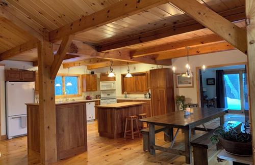 Chittenden House | Mountain Vista Retreat in Chittenden - Close to Ski Resorts and Mt Top Resort
