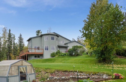 Gateway House | Mountain Vista Retreat, Excellent Views, Private entrance and living area