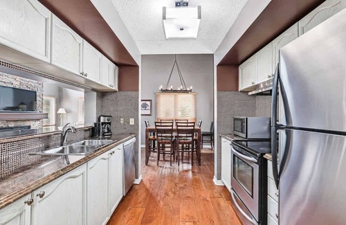 The Blue Mountains Condo | Mountain Walk Retreat Ski in Ski out