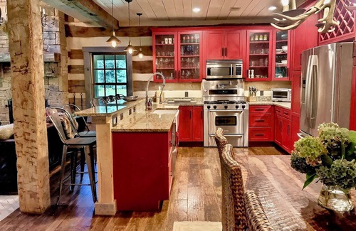 Slanesville Ski Chalet | MOUNTAINAIRE LUXURY CABIN