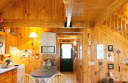 Shapleigh Cabin | Mountains, Beach, or Boston Day Trips! Swimming, Foliage, Winter Sports Nearby