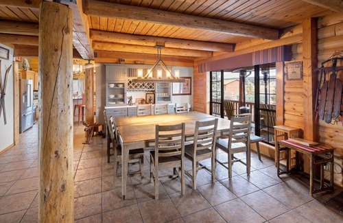 Baderville Cabin | Mountains VIEWS Dog Friendly, Spa, Game Room, Fire Pit, Playground, Grill,