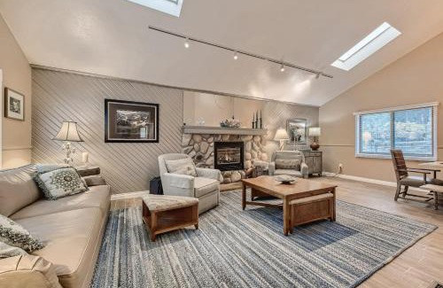 Perry Park House | Mountainside Escape Ev Charger, Patio & Views