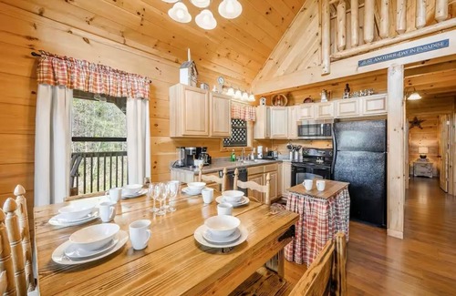 Caton Cabin | Mountainside Hideaway - Scenic Views & Game Room Fun