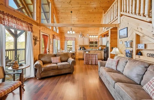Caton Cabin | Mountainside Hideaway - Scenic Views & Game Room Fun