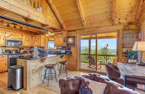 Stanardsville Cabin | Mountainside Retreat | 2 Bed, 2 Bath