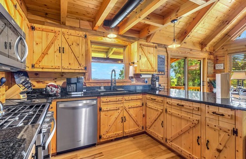 Stanardsville Cabin | Mountainside Retreat | 2 Bed, 2 Bath