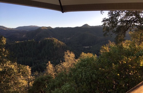 Ukiah House | Mountaintop open home living-pool, hot tub & views!