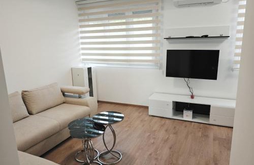 Mladenovac Apartment | Mounthain LUX