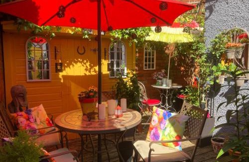 Belfast Apartment | Mountroyal Victorian Studio Self Catering Apartment 3