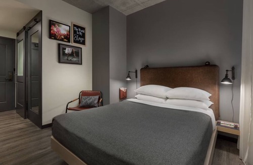 Chinatown Hotel | Moxy Boston Downtown, 3 Queen Rooms, Pet-Friendly & Near All the Action!