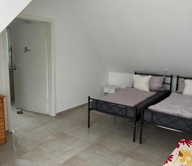 Hueckelhoven Apartment | MP Apartments
